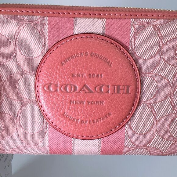 Coach C9073 Dempsey Large Phone Wallet Signature Jacquard Stripe And Patch Taffy - Picture 9 of 9